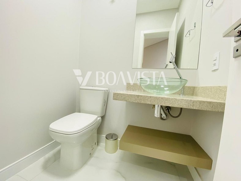 Aluguel Apartamento com 2 suítes com Piscina