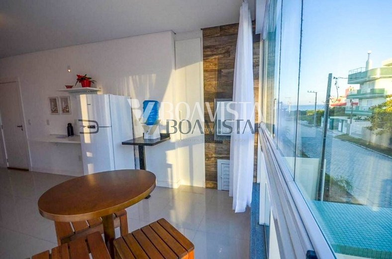 Apartamento 100 metros da praia de Canto grande, com 3 dormi