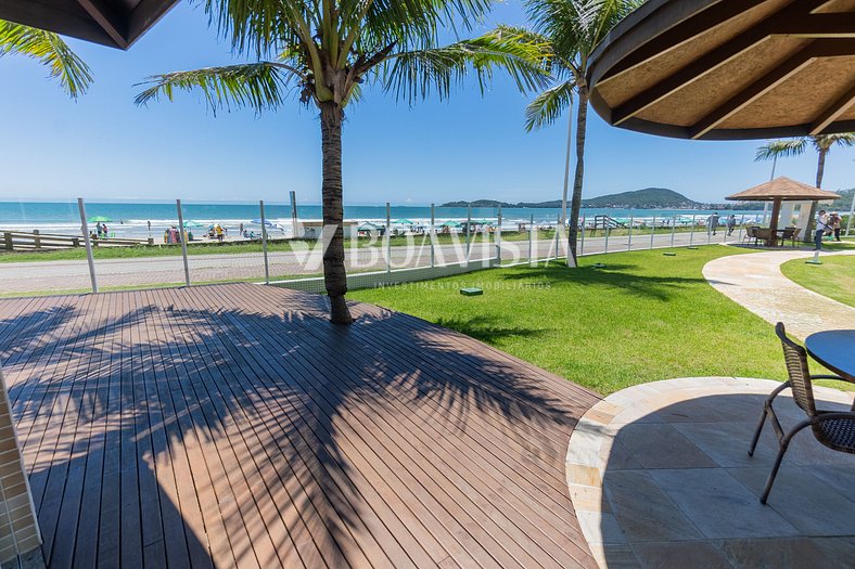 Apartamento à Venda - Com 3 Suítes e Frente Mar da Praia de