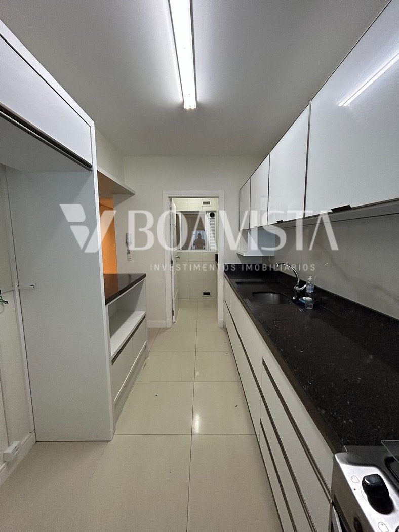 Apartamento à Venda - Com 3 Suítes e Frente Mar da Praia de