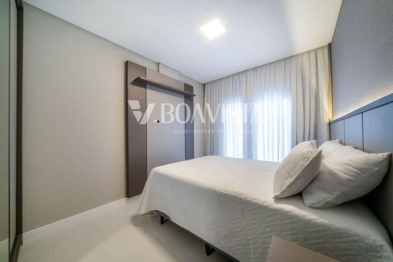 Apartamento alto padrão com piscina