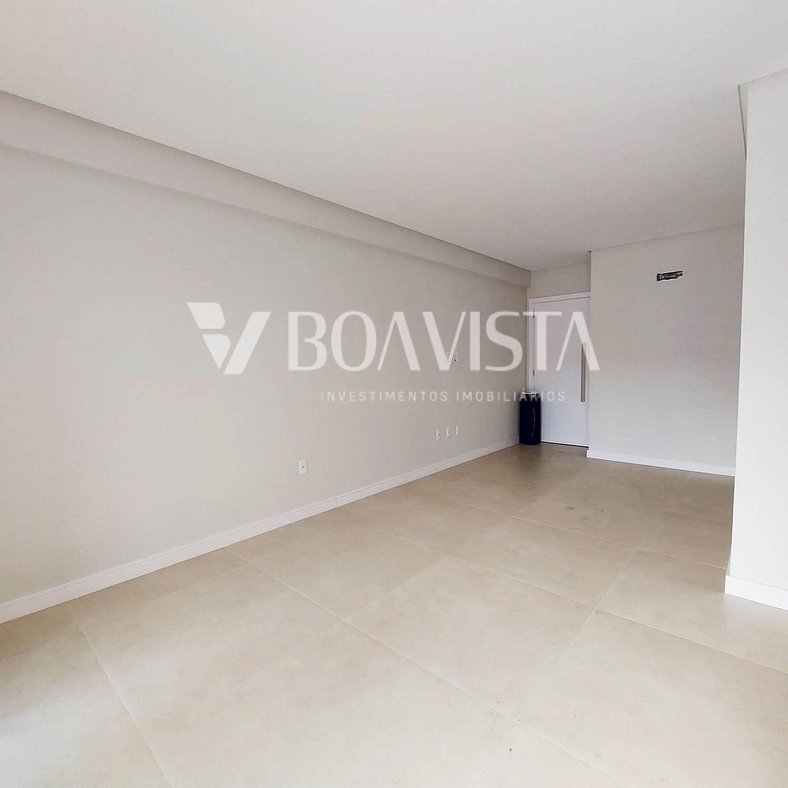 Apartamento com 2 dormitórios com piscina