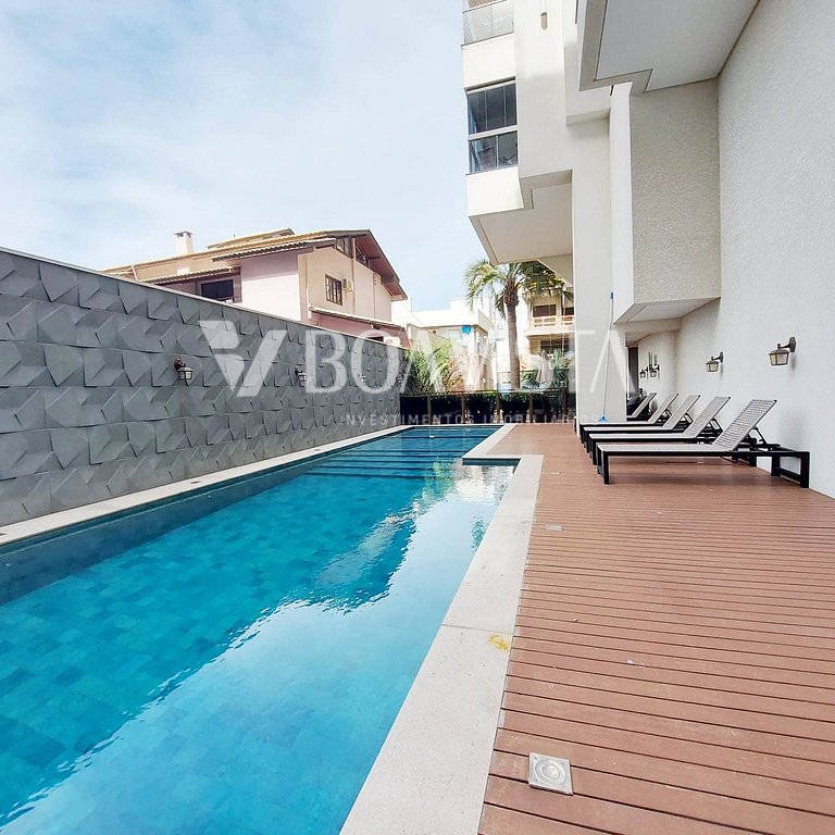 Apartamento com piscina na praia de Bombas