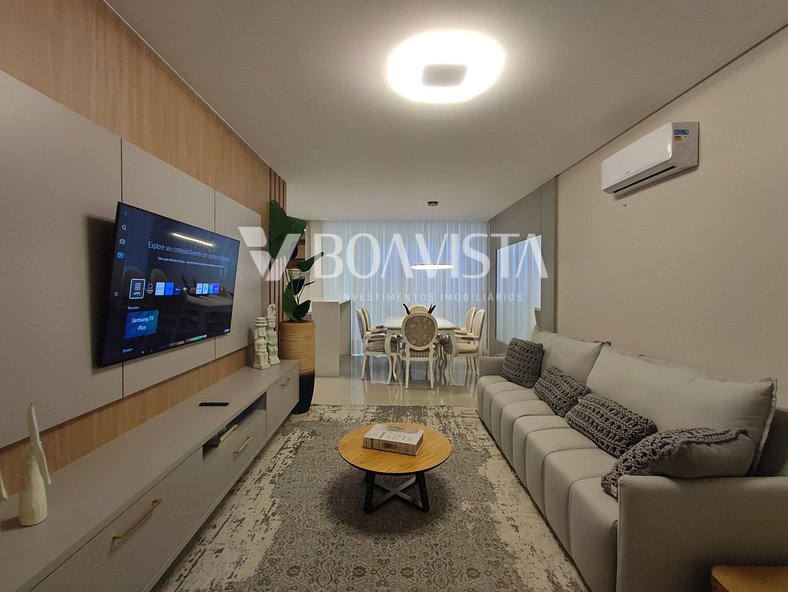 Apartamento novo mobiliado com 2 suites na Av. principal de